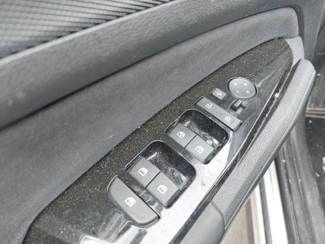 54500N9000 HYUNDAI Brazo inferior izquierdo de la suspensión delantera comprar Madrid