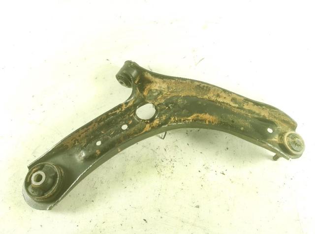 54500Q0000 HYUNDAI Brazo inferior izquierdo de la suspensión delantera  disponible Vigo