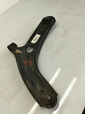 HYUNDAI 54500Q0000 Brazo inferior izquierdo de la suspensión delantera  en stock Valencia