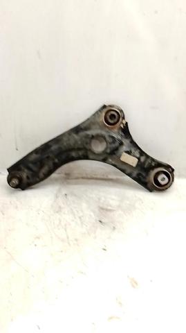 545010278R Brazo inferior izquierdo de la suspensión delantera  en stock Sabadell