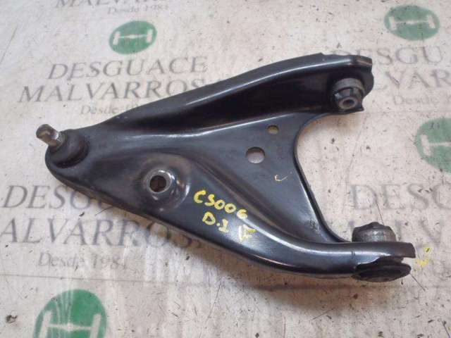 545010294R Brazo inferior izquierdo de la suspensión delantera  en stock Castellón