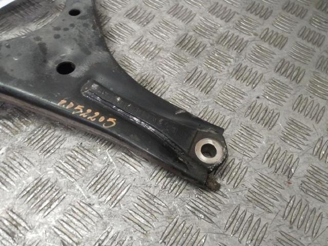 545011E000 Brazo inferior derecho de la suspensión delantera comprar Almería