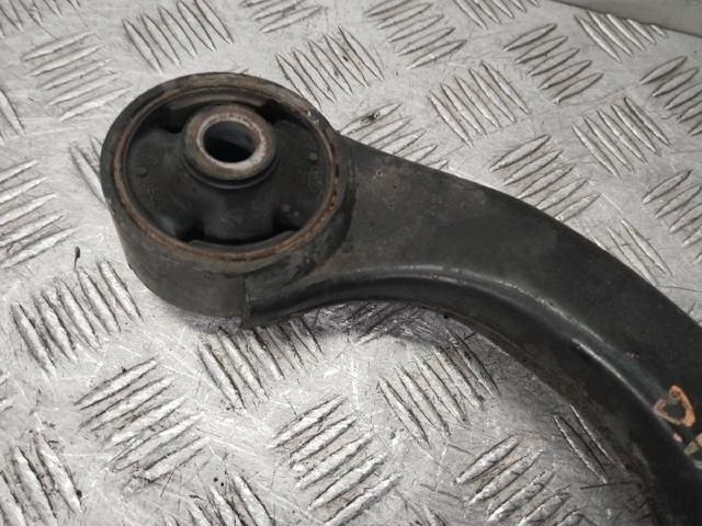 545011E000 HYUNDAI Brazo inferior derecho de la suspensión delantera  en stock Gandía