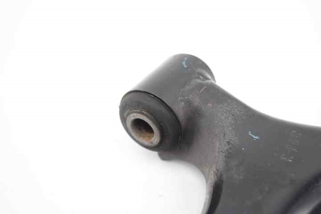 545011J500 Brazo inferior derecho de la suspensión delantera comprar Girona