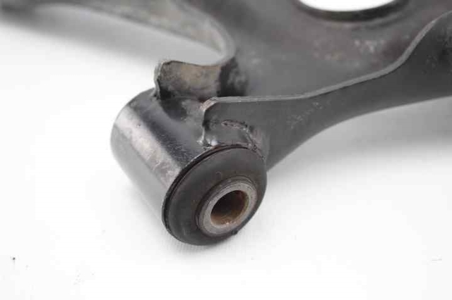 HYUNDAI 545011J500 Brazo inferior derecho de la suspensión delantera  comprar en Murcia