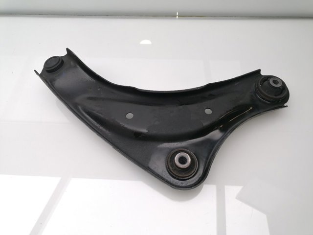 NISSAN 545011KK0A Brazo inferior izquierdo de la suspensión delantera  en stock Salamanca