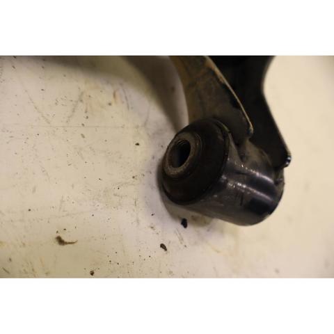 545011P100 HYUNDAI Brazo inferior derecho de la suspensión delantera  en stock Gandía
