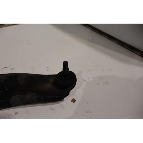 545011P100 HYUNDAI Brazo inferior derecho de la suspensión delantera  comprar en Oviedo