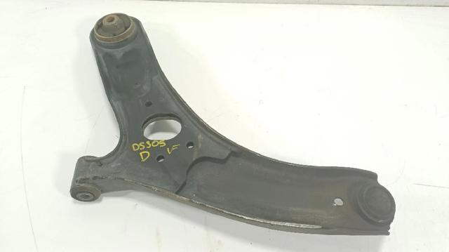 545011W000 HYUNDAI Brazo inferior derecho de la suspensión delantera  disponible Ourense