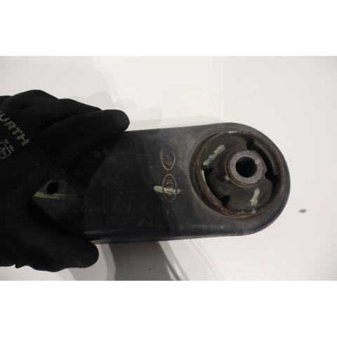 HYUNDAI 545011W000 Brazo inferior derecho de la suspensión delantera comprar Pamplona