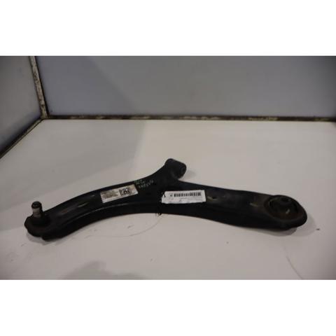 545011W000 HYUNDAI Brazo inferior derecho de la suspensión delantera  en stock Huelva