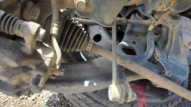 HYUNDAI 545011W000 Brazo inferior derecho de la suspensión delantera comprar Tarragona