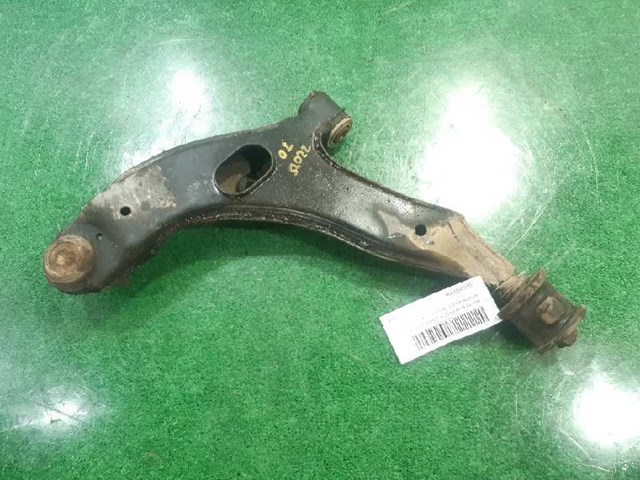 Brazo inferior derecho de la suspensión delantera 5450122200 HYUNDAI