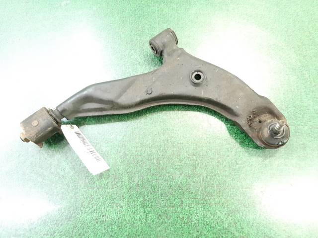 Brazo inferior derecho de la suspensión delantera 5450122200 HYUNDAI