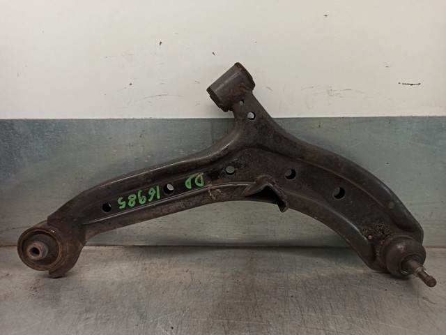 Brazo inferior derecho de la suspensión delantera 5450125000 HYUNDAI