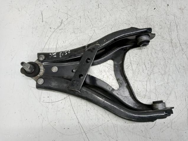 545012815R Brazo inferior izquierdo de la suspensión delantera  en stock Granada