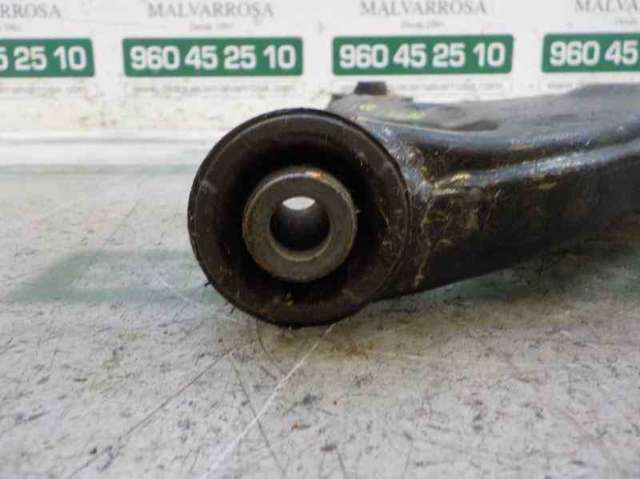 HYUNDAI 545012H000 Brazo inferior derecho de la suspensión delantera  disponible Valladolid