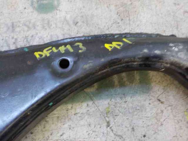 545012H000 Brazo inferior derecho de la suspensión delantera comprar Almería