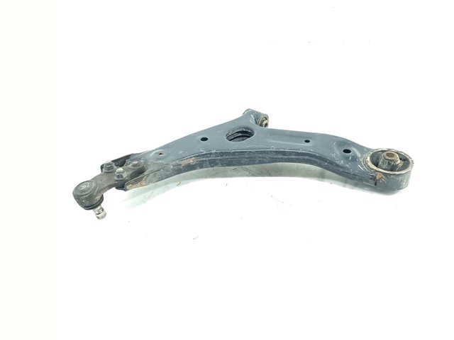 545012Y002 Brazo inferior derecho de la suspensión delantera comprar Almería