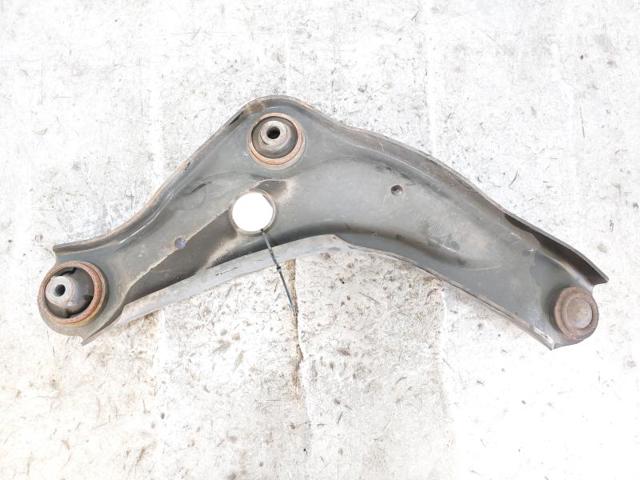 545014EA0B Brazo inferior izquierdo de la suspensión delantera  en stock Sabadell
