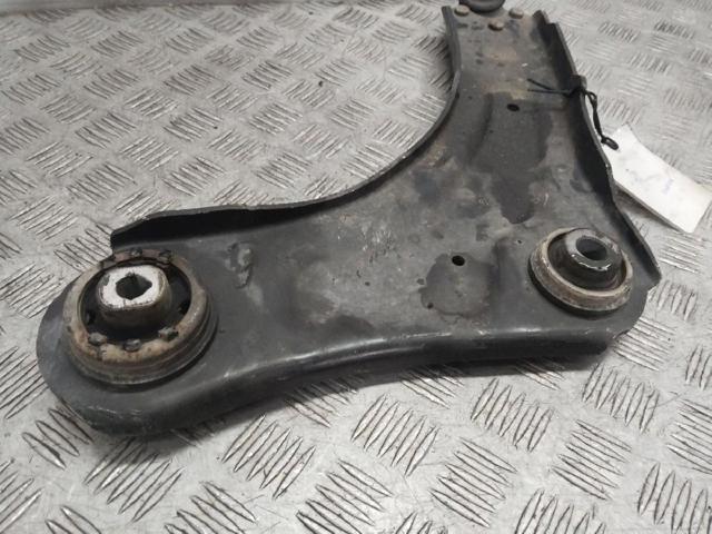 545016101R RENAULT Brazo inferior izquierdo de la suspensión delantera  comprar en Jaén
