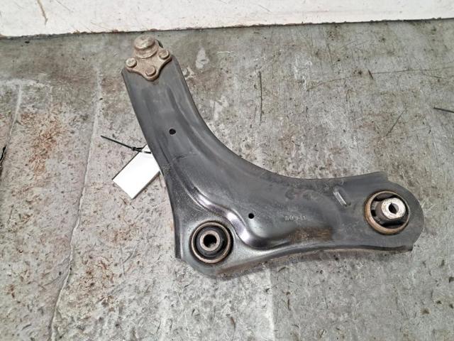 RENAULT 545016101R Brazo inferior izquierdo de la suspensión delantera comprar Barcelona