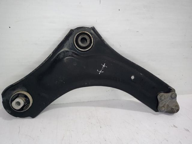 545016101R RENAULT Brazo inferior izquierdo de la suspensión delantera  disponible Vigo