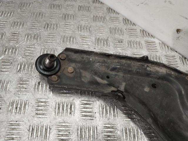 545016805R RENAULT Brazo inferior izquierdo de la suspensión delantera  disponible Vigo