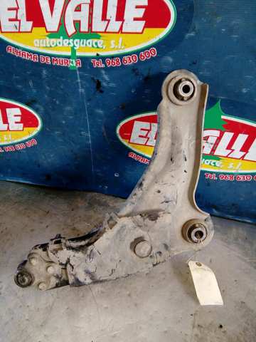 545016805R RENAULT Brazo inferior izquierdo de la suspensión delantera comprar Madrid