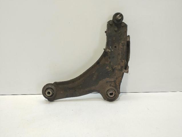545016805R Brazo inferior izquierdo de la suspensión delantera  disponible Málaga