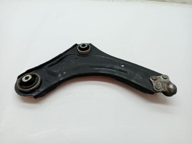 545016838R Brazo inferior izquierdo de la suspensión delantera  comprar en Zaragoza