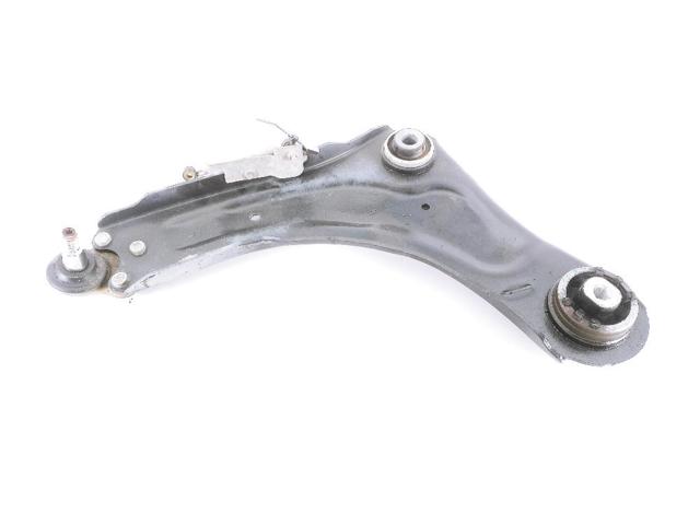 545016838R Brazo inferior izquierdo de la suspensión delantera  comprar en Reus