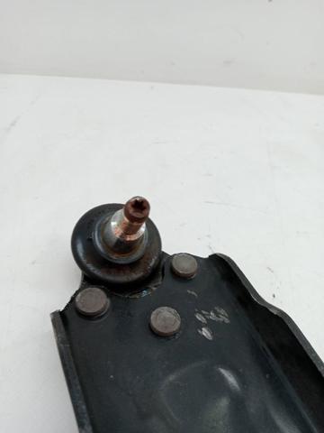 545018194R Brazo inferior izquierdo de la suspensión delantera comprar Almería