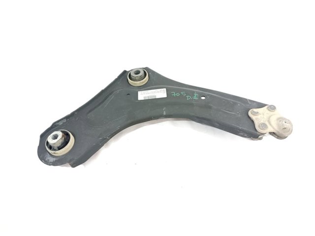 Brazo inferior izquierdo de la suspensión delantera 545018194R RENAULT