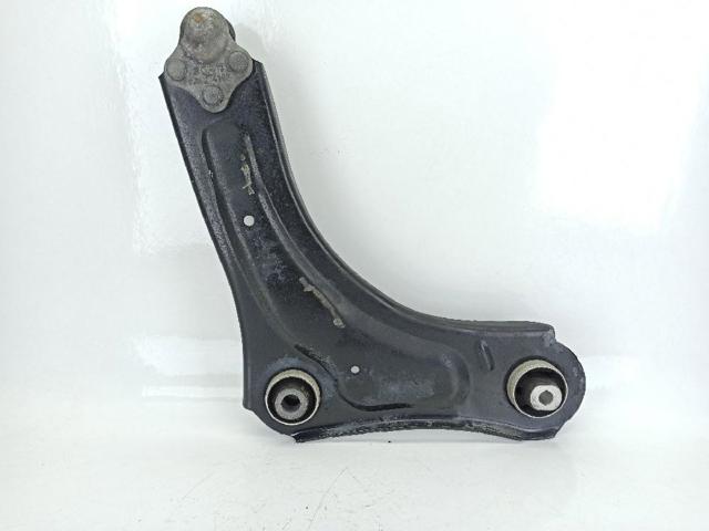 545018194R RENAULT Brazo inferior izquierdo de la suspensión delantera comprar Alcalá
