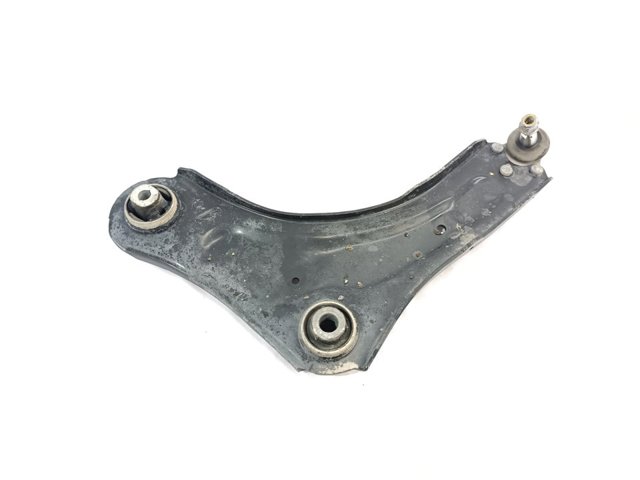 545018194R RENAULT Brazo inferior izquierdo de la suspensión delantera comprar Madrid