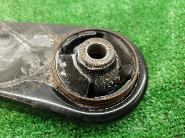 54501A2600 Brazo inferior derecho de la suspensión delantera  comprar en Pontevedra