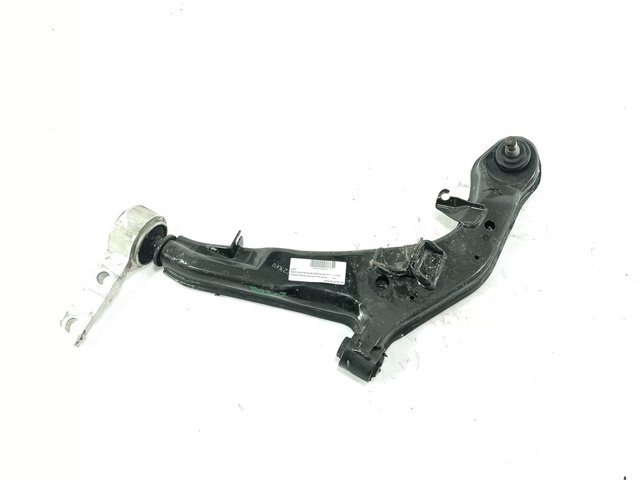Brazo inferior izquierdo de la suspensión delantera 54501AV600 NISSAN