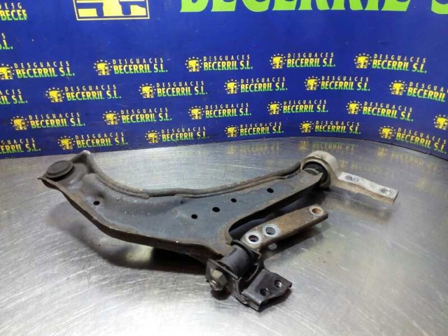 NISSAN 54501AV605 Brazo inferior izquierdo de la suspensión delantera  comprar en Murcia