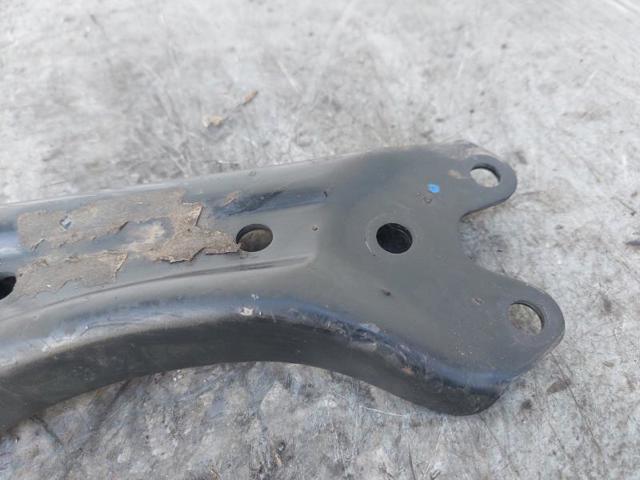 54501N9000 Brazo inferior derecho de la suspensión delantera  comprar en Zaragoza