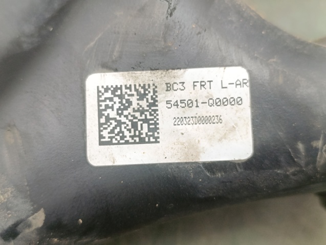 54501Q0000 Brazo inferior derecho de la suspensión delantera  disponible Utrera