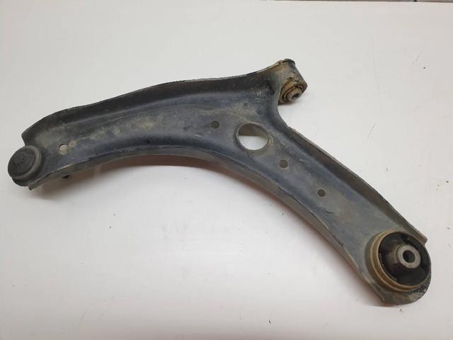 54501Q0000 HYUNDAI Brazo inferior derecho de la suspensión delantera comprar Madrid