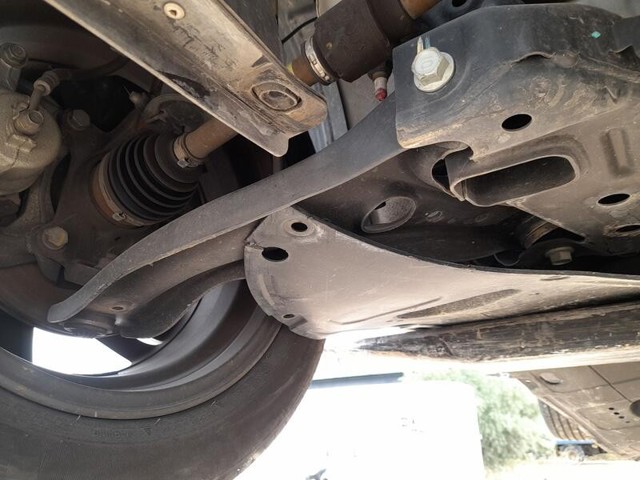 54501Q0000 Brazo inferior derecho de la suspensión delantera  comprar en Pontevedra