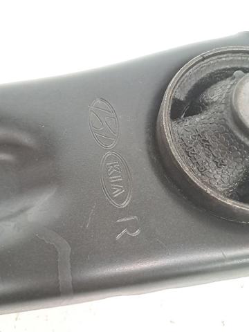 54501Q0000 Brazo inferior derecho de la suspensión delantera  comprar en Reus