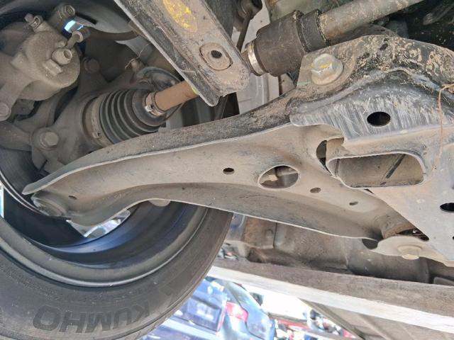 HYUNDAI 54501Q0000 Brazo inferior derecho de la suspensión delantera  disponible Valladolid