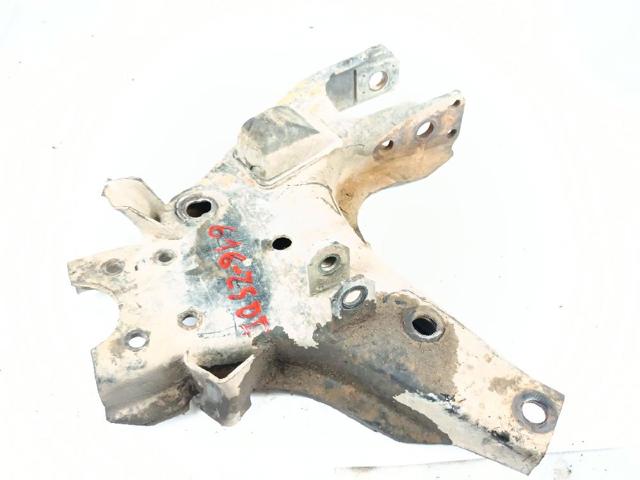 Brazo inferior izquierdo de la suspensión delantera 545037F000 NISSAN