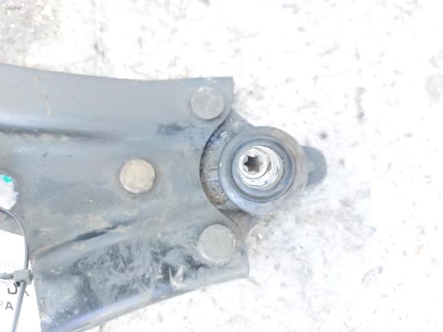 545040280R Brazo inferior derecho de la suspensión delantera  comprar en Reus