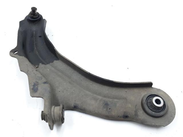 Brazo inferior derecho de la suspensión delantera 545041327R RENAULT