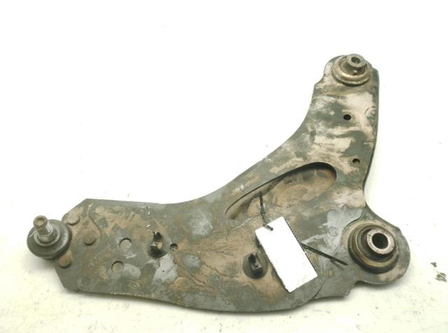 545042846R Brazo inferior derecho de la suspensión delantera  comprar en Zaragoza