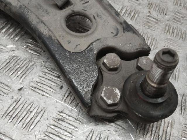 545042846R RENAULT Brazo inferior derecho de la suspensión delantera  comprar en Jaén